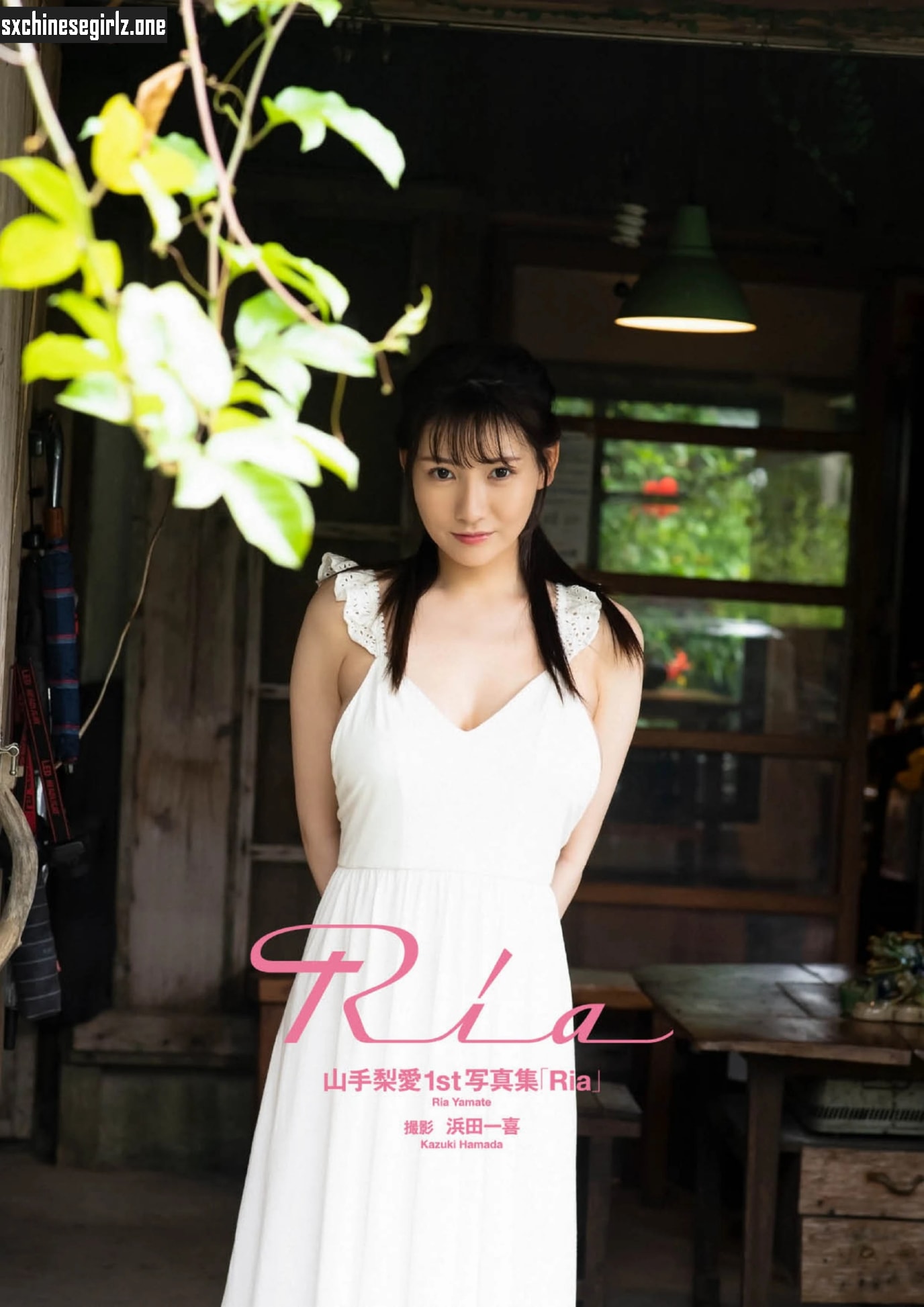 Ria Yamate 山手梨愛 – 1st Photobook Ria