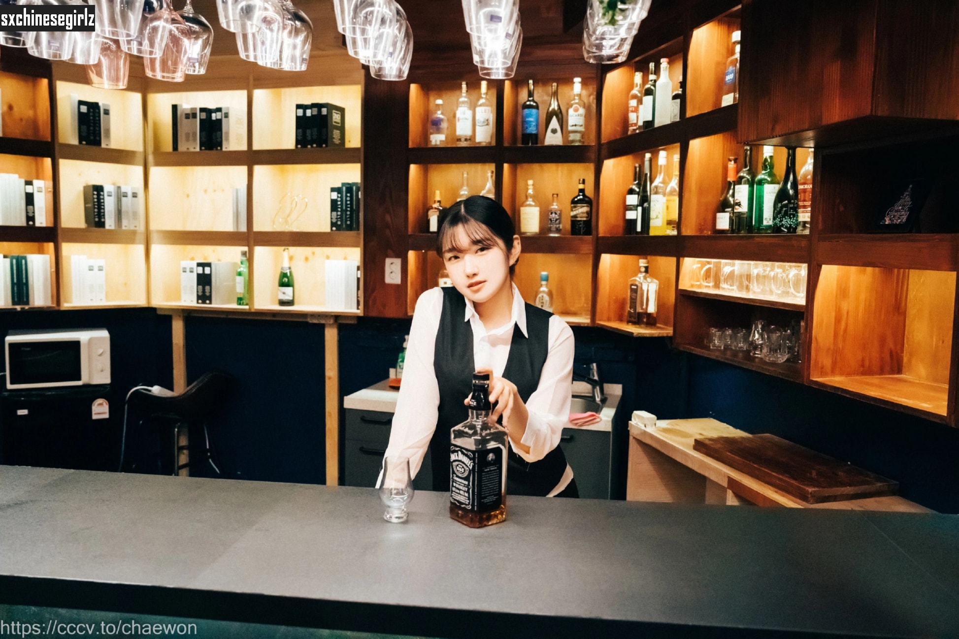 [Loozy] SonSon (손손) - S Bar