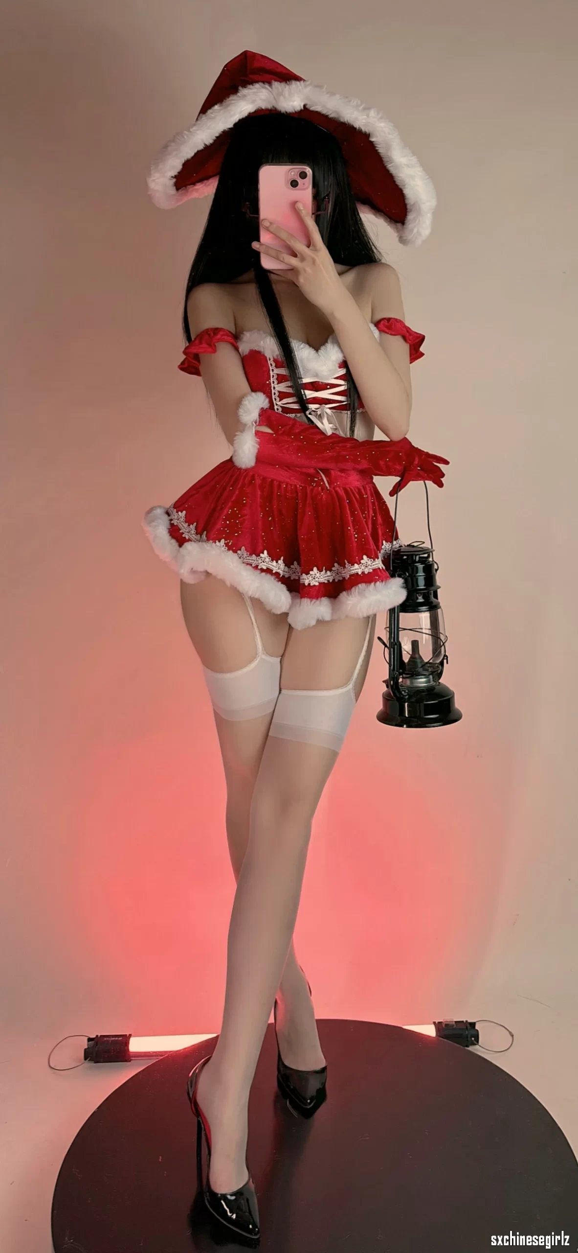 网络美女miko酱ww - 圣诞魔女主题秀完美身材
